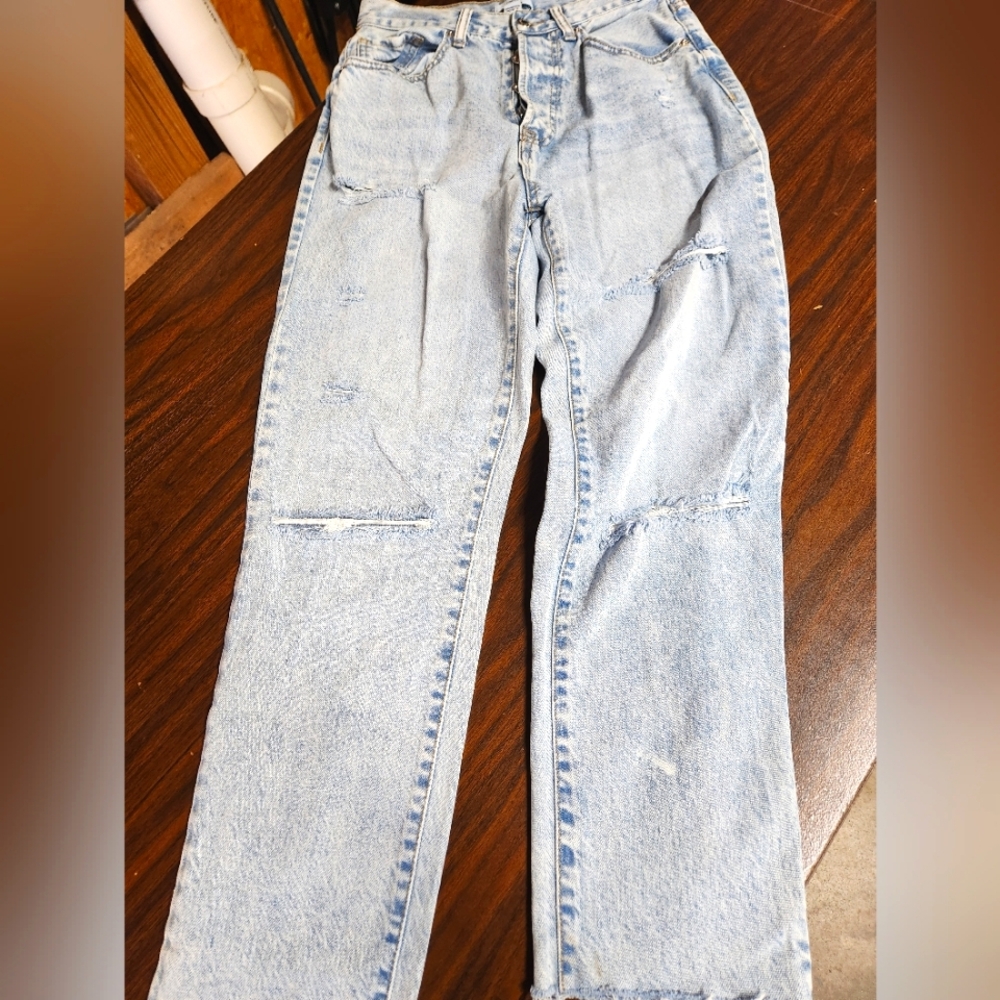 Forever 21 Button Fly DISTRESSED Jeans